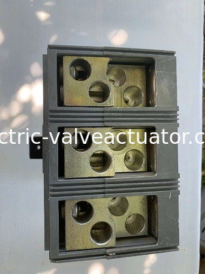 Un bon prix. DISJONCTEUR 1200 AMPÈRE 3 POLONAIS DE WESTINGHOUSE HNC31200F 600 VCA en ligne