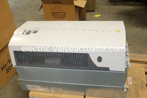 Un bon prix. ACS550-U1-157A-4 ABB Wall Mounted Metal Variable Frequency Drive Three Phase en ligne