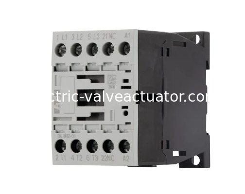Un bon prix. Le contactateur Eaton DLM12-01 à bobine de tension 24V CA puissance nominale 5,5 kW en ligne