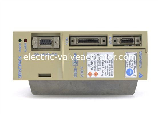 Un bon prix. Yaskawa AC Servo Amplifier 400W SGDE-04AP ISERVO DRIVE 200-230VAC 50/60HZ 6A en ligne